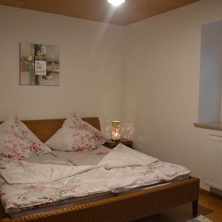 Gemuetliche Ferienwohnung Kirchenpingarten ภายนอก รูปภาพ
