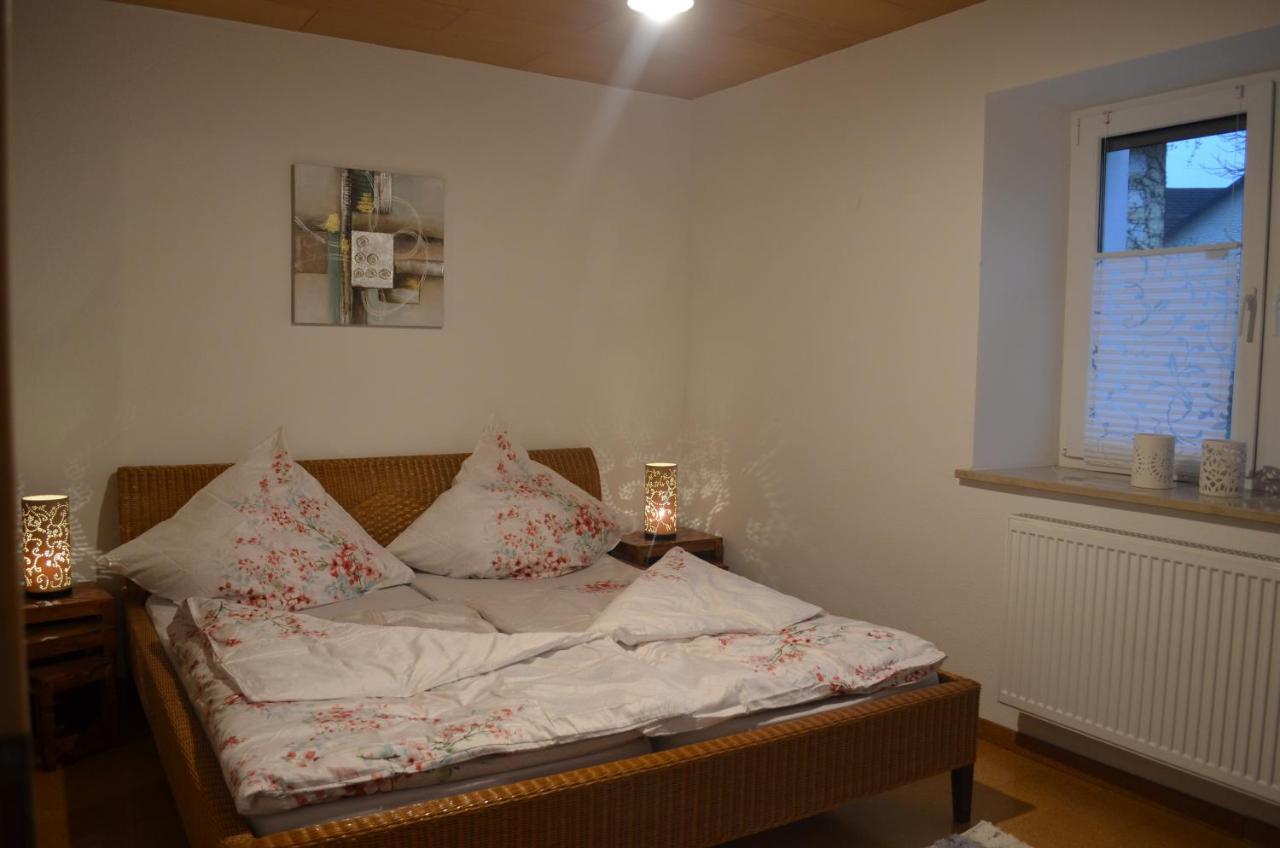 Gemuetliche Ferienwohnung Kirchenpingarten ภายนอก รูปภาพ